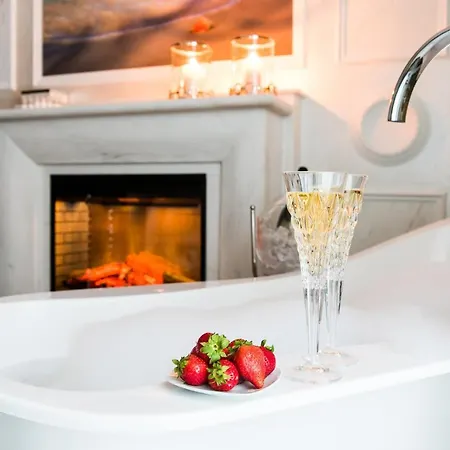 Diamonds Luxury Old Town Apartment Krakow