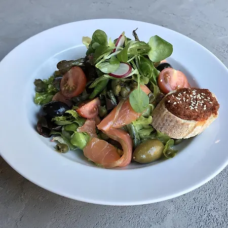 Diamonds Luxury Old Town 公寓